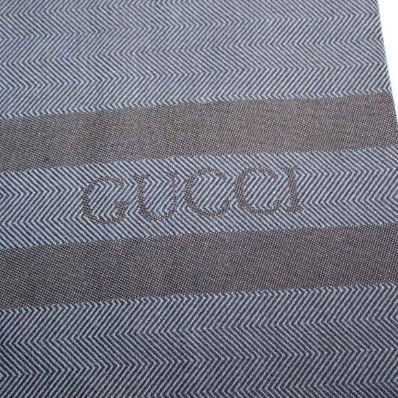 NWT GUCCI Sciarpa Cree Wool Blue Logo Scarf Herringbone 40 x 190 UNISEX 544628 - Picture 3 of 5
